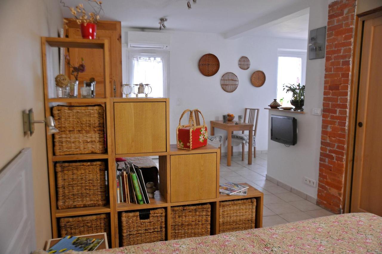 Bed And Breakfast La Maison De Nathalie Les Mayons エクステリア 写真
